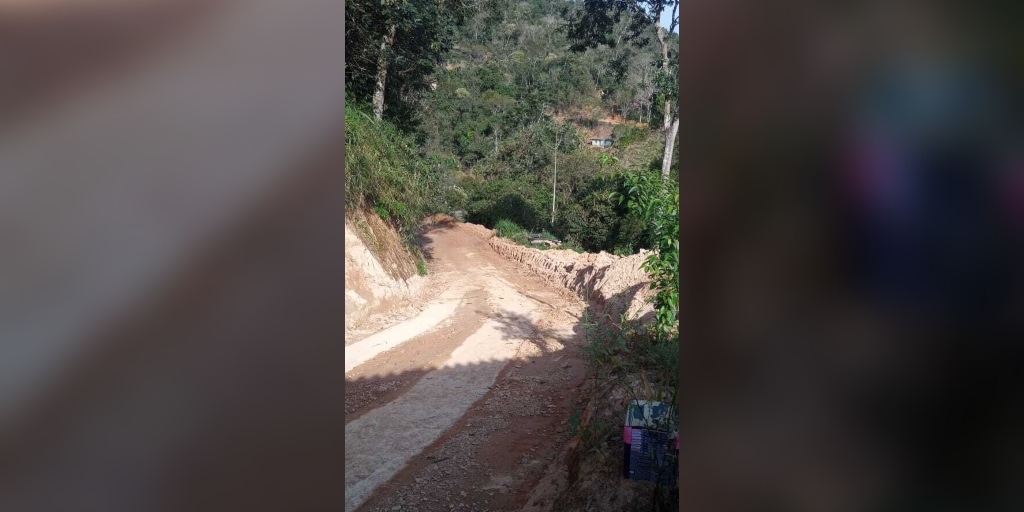 Polícia Ambiental flagra abertura de estrada, desmatamento e terraplanagem em Teresópolis