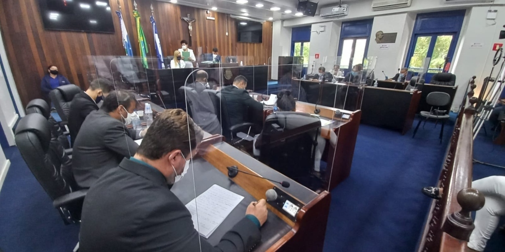 Câmara de Cabo Frio aprova reajuste salarial para servidores do município 