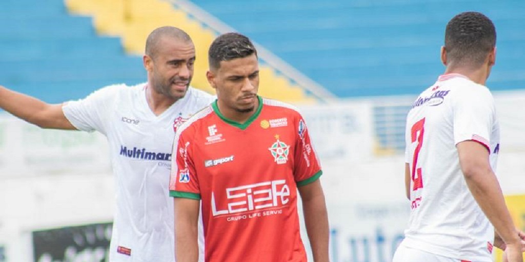 Cantagalo em alta! Atacante nascido na cidade se destaca no Campeonato Mineiro