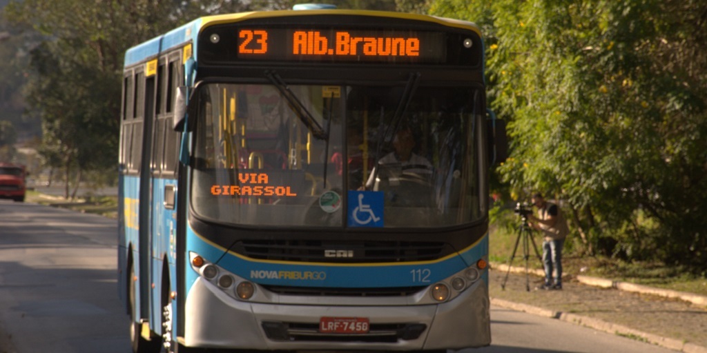 Nova Friburgo possui 18 linhas de ônibus afetadas pelas chuvas que caem sobre o estado 