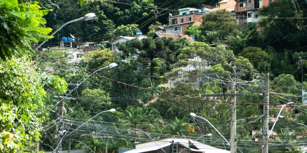 Prefeitura de Friburgo lança licitação para escolher empresa responsável pela iluminação pública por 13 anos