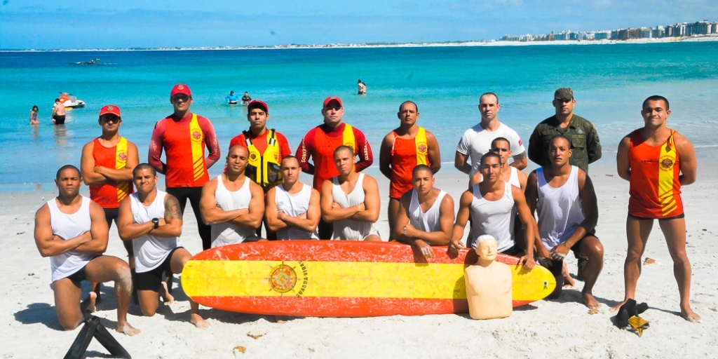 Bombeiros dão dicas e orientações para curtir as praias de forma segura