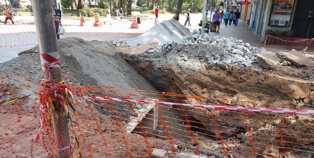 Rua Farinha filho passa por obras para evitar alagamentos durante o período de chuvas 