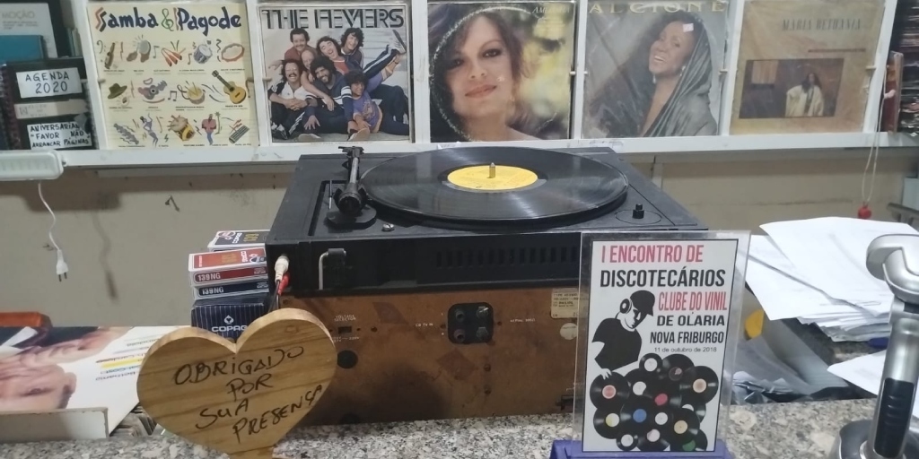 Os amantes do vinil são nostálgicos e gostam de boa música
