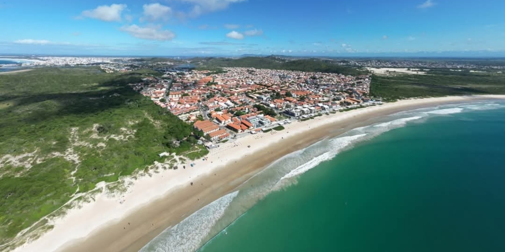 Praia do Peró foi a primeira do interior fluminense a conquistar, há oito anos, o selo internacional 