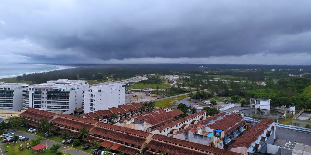 Defesas Civis de cidades da Região dos Lagos emitem alerta de chuva forte