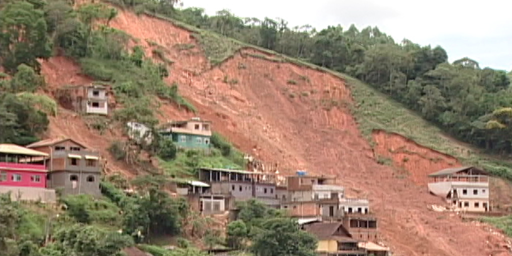 Além do clima, tragédia de 2011 foi provocada pela falta de planejamento urbano e preparo para lidar com adversidades