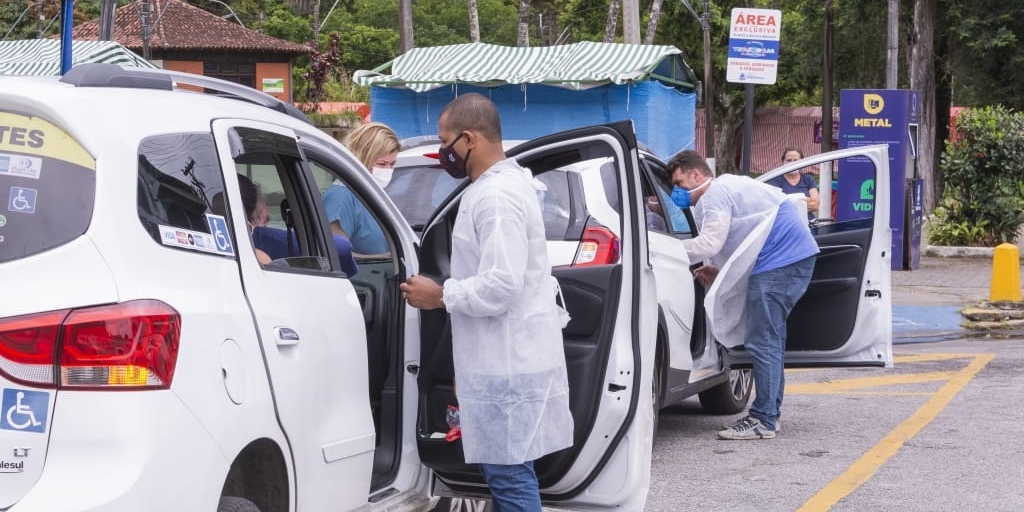 Teresópolis vacina idosos de 66 anos contra a Covid-19 nesta quarta-feira