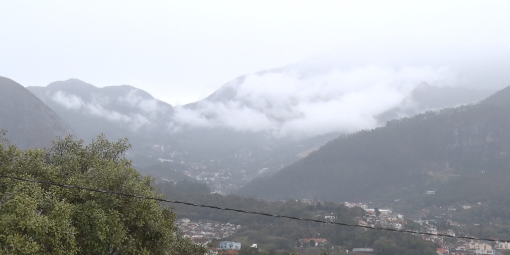 Nova frente fria derruba temperaturas no interior do Rio