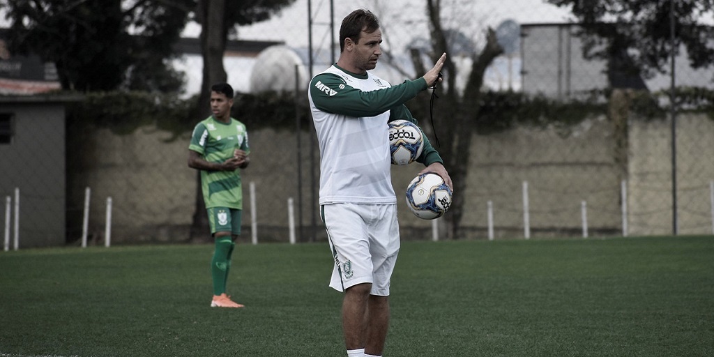 Um friburguense entre os melhores do Brasil! Felipe Conceição inicia trabalho no Bragantino