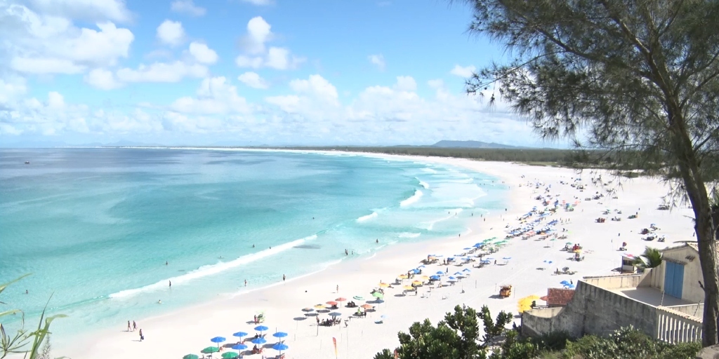 Arraial do Cabo faz parceria e assina termo para conquistar a tão sonhada 'Bandeira Azul'