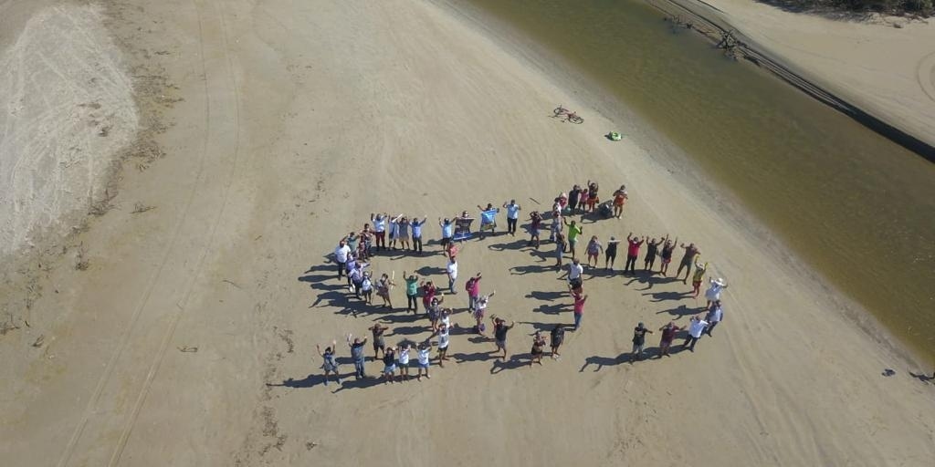 Ambientalistas e comunidade se reúnem às margens do Rio Una