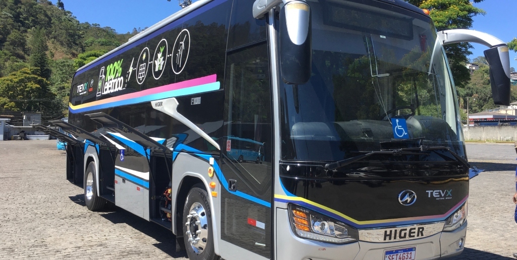 Ônibus vai levar os visitantes à feira em dias e horários determinados