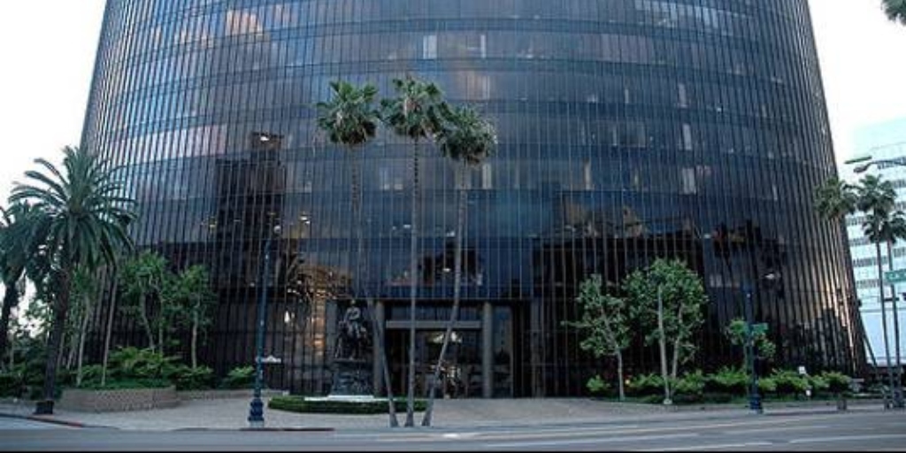 Fachada do edifício Flynt, em Los Angeles, o Consulado-Geral do Brasil