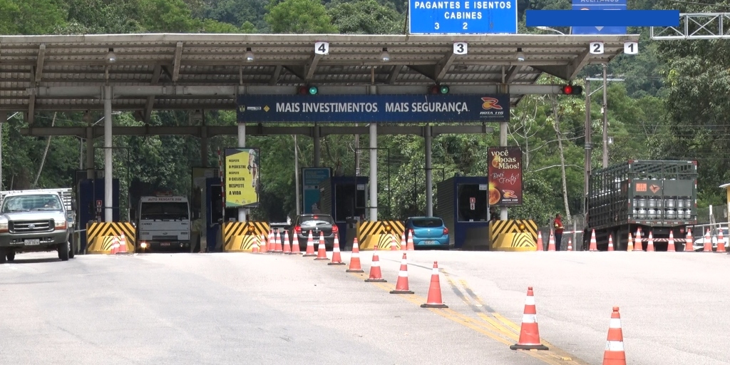 Movimento intenso marca feriado de Ano Novo na RJ-116, mas abaixo do esperado