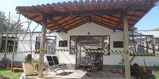 Incêndio destrói parte de prédio da Apae e deixa alunos sem aulas em Búzios