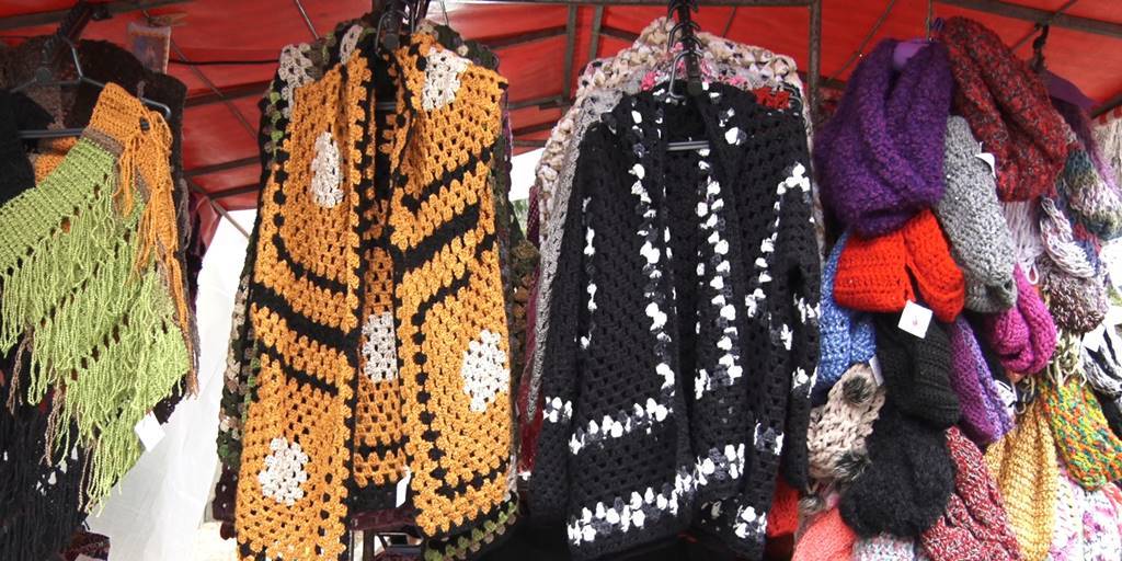 Artesãos da Região Serrana produzem peças de inverno diferenciadas