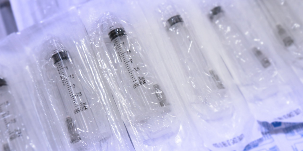 SES vai distribuir 5,5 milhões de seringas para a vacinação