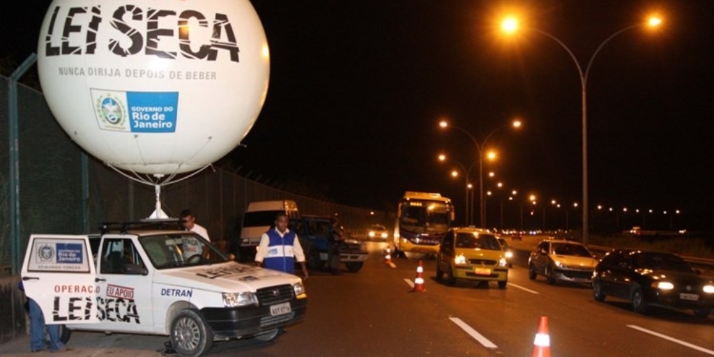 Operação Lei Seca realiza blitzes de fiscalização durante o Carnaval