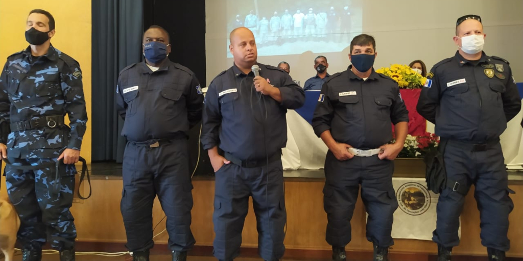 Guarda Civil de Teresópolis ganha novos uniformes em cumprimento à Lei Federal