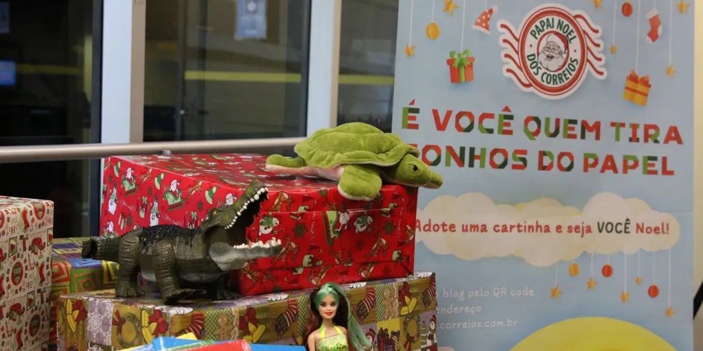 Cartinhas da campanha do Papai Noel dos Correios já estão disponíveis para adoção