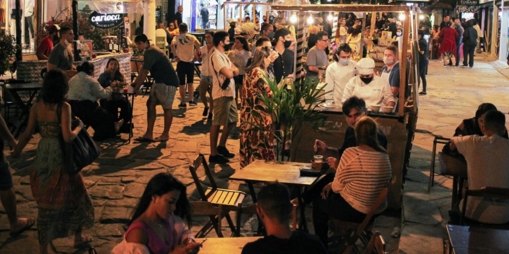 Tradicional festival atrai centenas de turistas para o balneário 