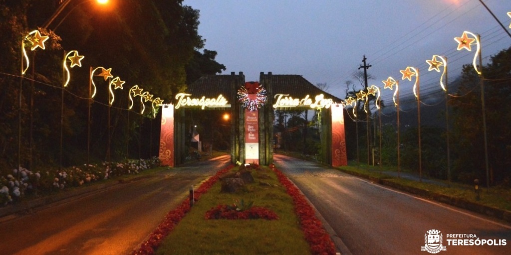 Pórtico de entrada da cidade, no Soberbo