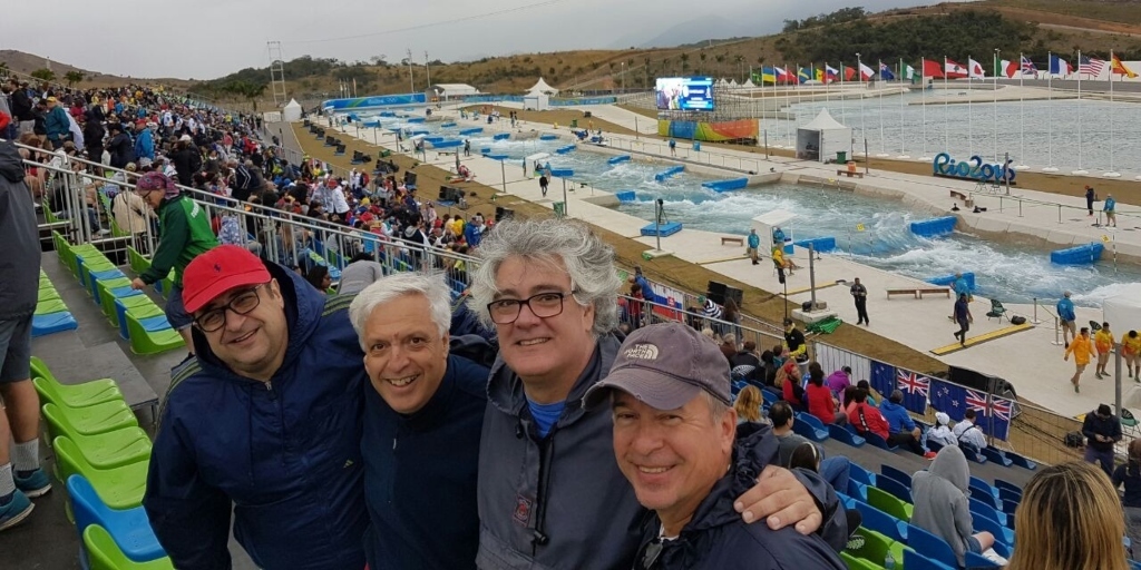 Silvio Cesar Ruiz, Orlando Mieli, Alexandre Meinhart e Pedro Litsek (da esquerda para a direita) foram alguns dos destaques da associação friburguense de canoagem nos anos 80