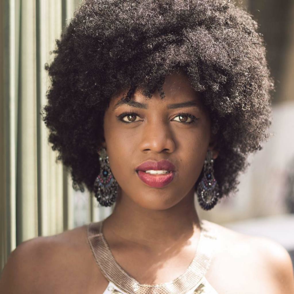 Maiara optou pelo black power pela representatividade do penteado