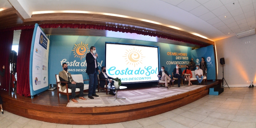 Incentivo ao turismo: quem passa pela Via Lagos ganha desconto em diversos locais da região