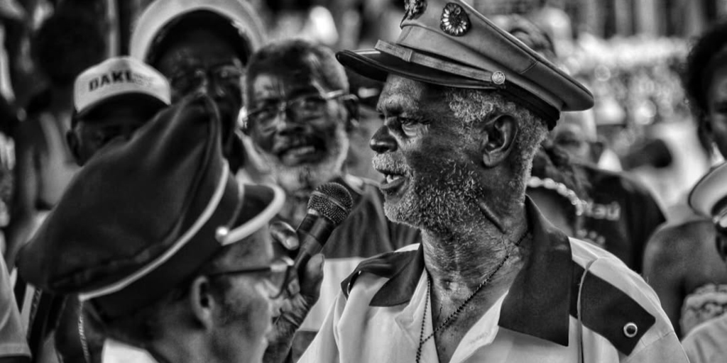 Exposição reúne fotografias feitas em festivais de Folia de Reis na Região Serrana do Rio