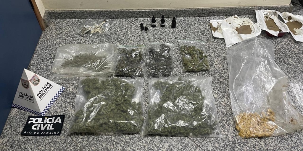 Também foram apreendidos skank, haxixe, balas aromatizadas com maconha e óleo da planta