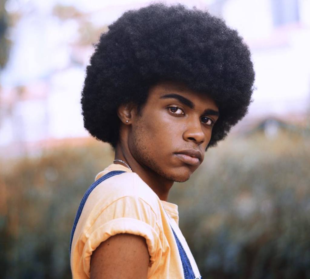 Black Power, além de dar nome ao penteado, é também um movimento social