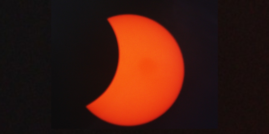 Eclipse solar é registrado parcialmente em Nova Friburgo