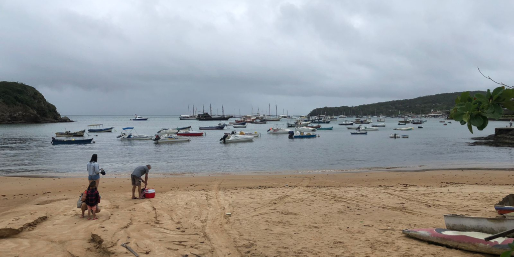 Atenção banhistas e pescadores: Marinha emite alerta de ressaca para cidades da Região dos Lagos