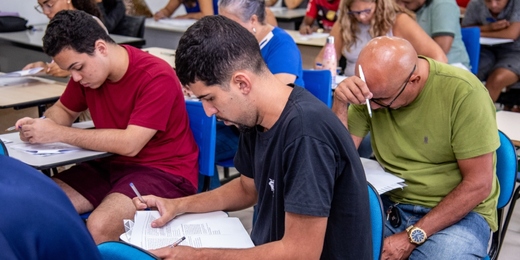 Inscrições para o vestibular Cederj 2026.1 estão abertas para cursos de graduação semipresencial