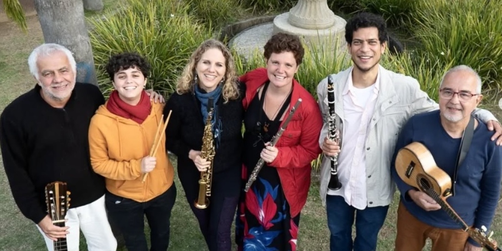 O grupo Choro de Juçara recebe o multi-instrumentista Marcelo Bernardes para choro contemporâneo