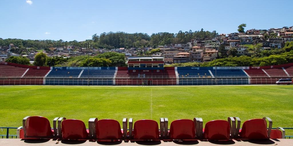 Sem treinos e formação de jogadores comprometida! Veja como está a base do Friburguense