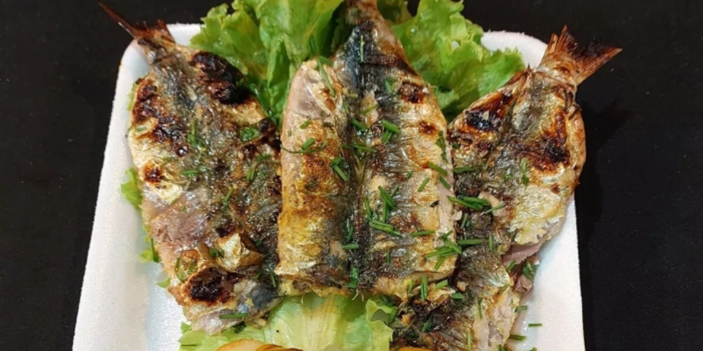 Mais de trinta barracas gastronômicas disponibilizarão para venda pratos variados à base de sardinha