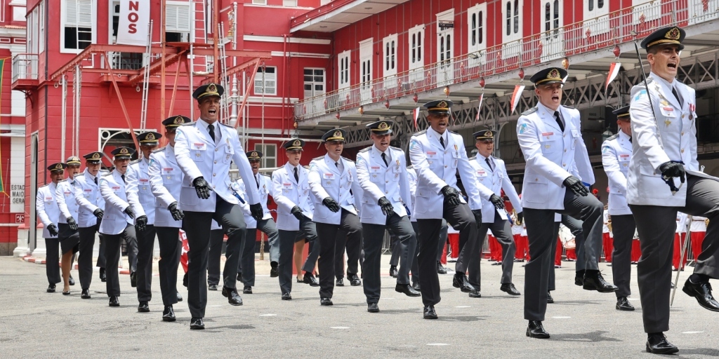 Corpo de Bombeiros do Rio abre concurso com salário inicial de até R$ 5,2 mil; veja como se inscrever
