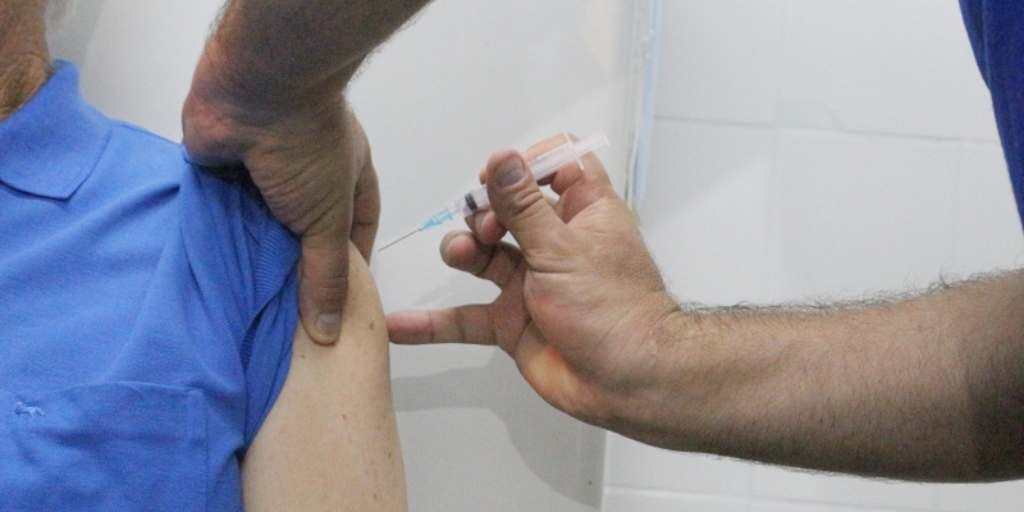 Nova Friburgo vacina idosos de 68 e 67 anos contra a Covid-19 a partir desta segunda-feira