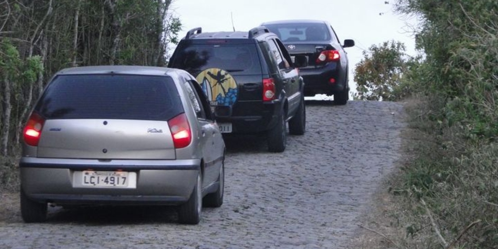 Arraial do Cabo libera acesso de veículos ao Pontal do Atalaia para turistas e taxistas
