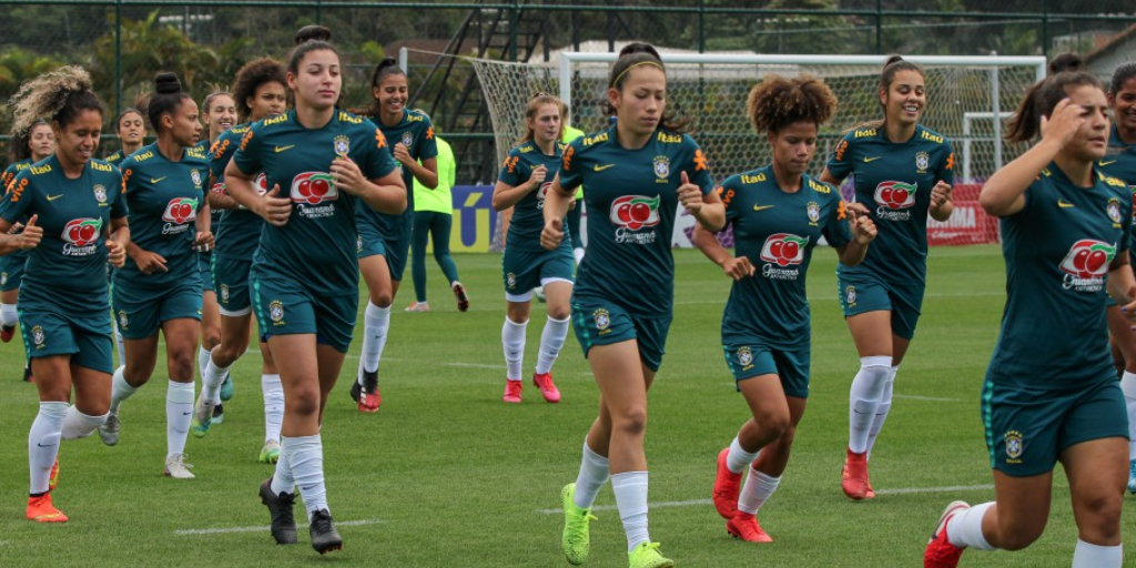 Seleção sub-20 feminina se prepara na Granja Comary para Sul-Americano
