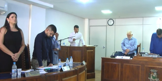 Câmara aprova abertura de investigação contra prefeito de Cantagalo; Guga de Paula pede afastamento