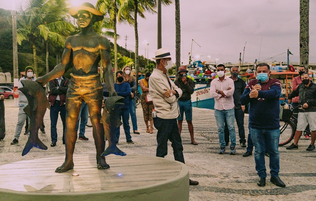 Prefeitura de Cabo Frio reinaugurou o Monumento do Pescador em cerimônia nesta terça-feira, 29