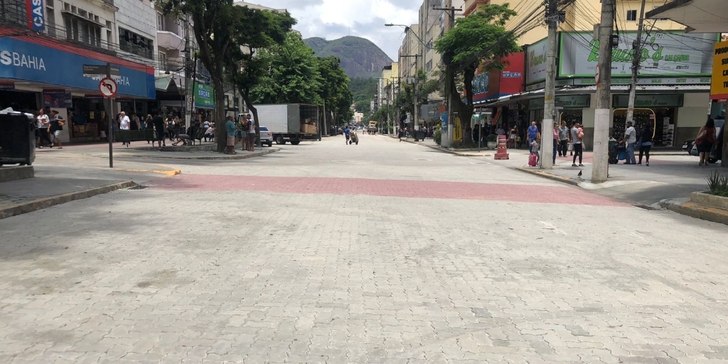 Trecho da Alberto Braune é liberado ao trânsito; obras no Centro param na sexta para Carnaval