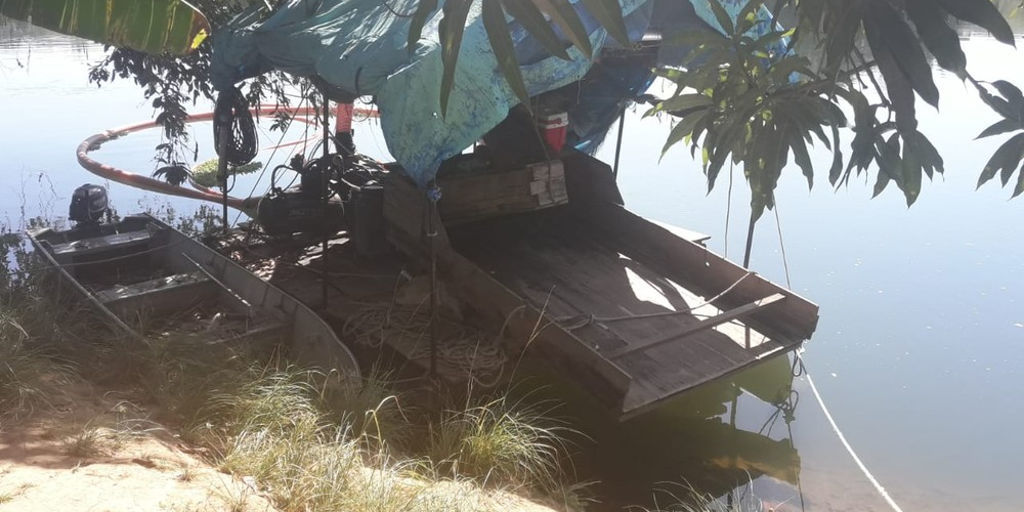 Homens são detidos por tentativa de extrair ouro do fundo de rio, em Cantagalo