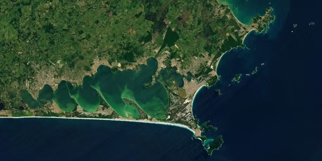 Nasa posta imagem de Cabo Frio tirada do espaço e internautas se divertem nos comentários