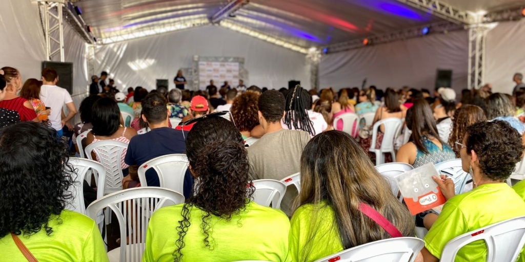 Alunos da rede municipal têm direito a um vale-livro