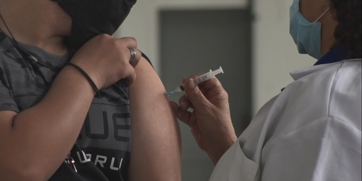 Cidades do interior do Rio seguem com vacinação contra gripe e Covid-19